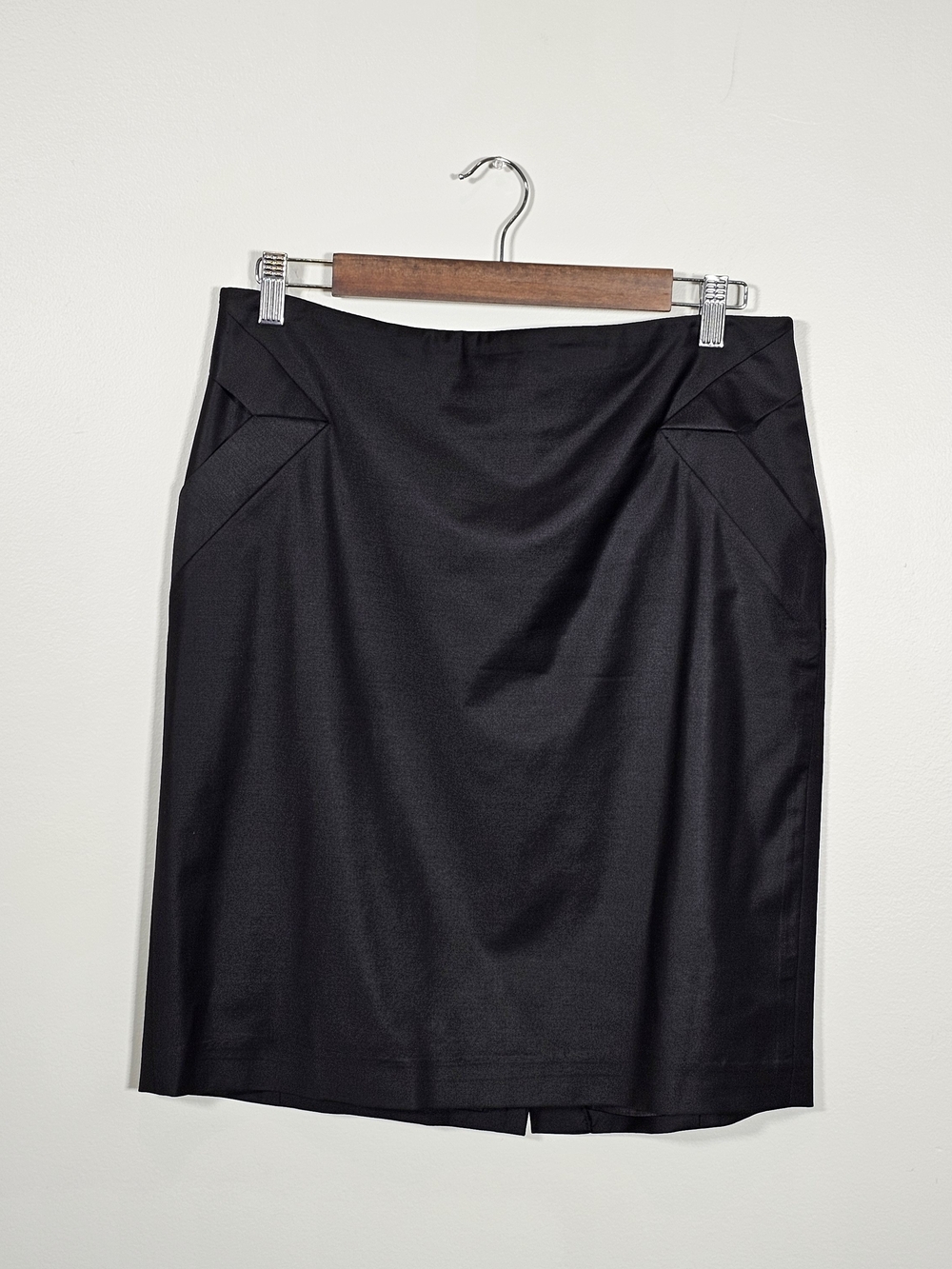 Club Monaco Black Pencil Skirt with Folded Waist Detail Sz 8